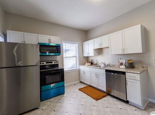 4266 Maple St, Omaha, NE 68111