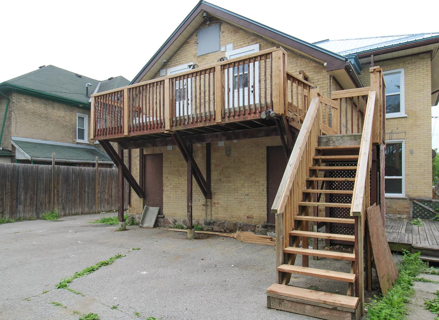 468 Bolivar Street Peterborough — Photo 3