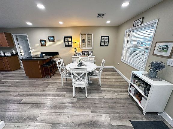 4th image of 485 Ironwood Dr