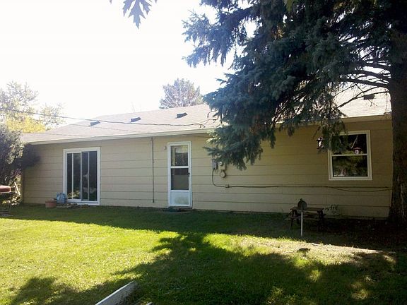 Large, fenced-in back yard- check out the new windows and patio door!