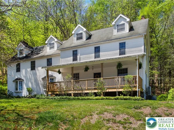 1841 Twin Pine Rd, Stroudsburg, PA 18360