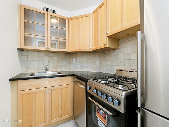 2nd image of 54 8th Ave #6C
