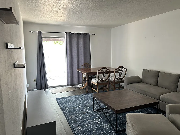 3600 Eubank Blvd NE #5A — Photo 1