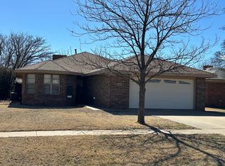 3601 Red Oak Ln, Plainview, TX 79072