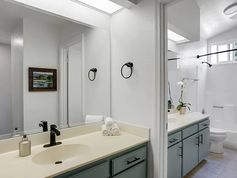 5341 Traci Dr — Photo 27