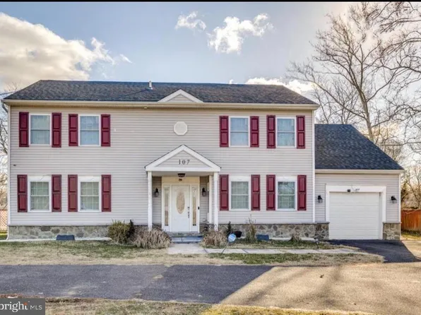 107 Cooperlanding Rd, Cherry Hill, NJ 08002