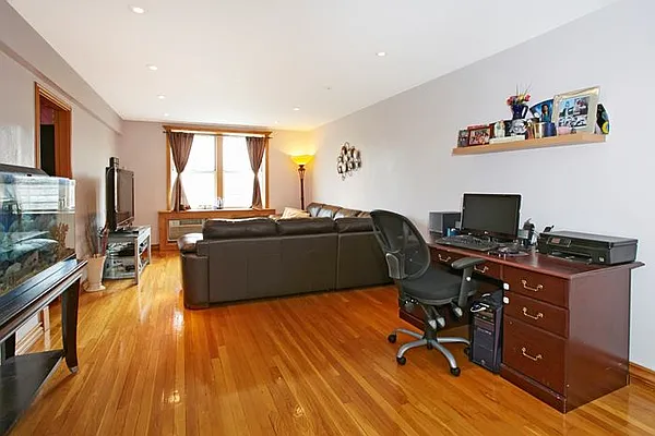 Sold by Calabrese Real Estate | media 31