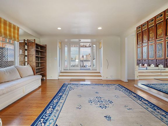 5th image of 1901 California St APT 11