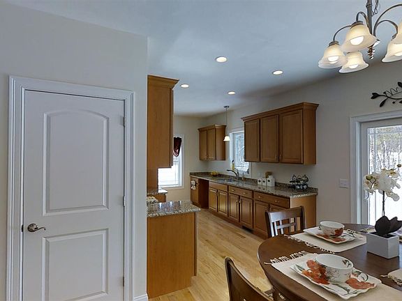3rd image of 39 Sagewood Dr #39