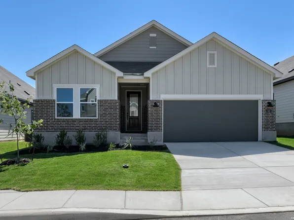310 Brood Dr, Adkins, TX 78101