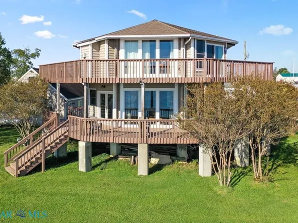 24 River Rd, Lottsburg, VA 22511