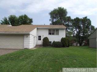 13450 Linwood Forest Cir, Champlin, MN 55316