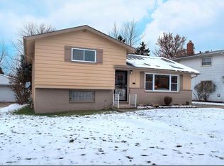 4450 Brookton Rd, Warrensville Heights, OH 44128