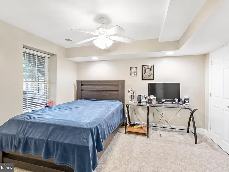 10103 Cotter Ct — Photo 44