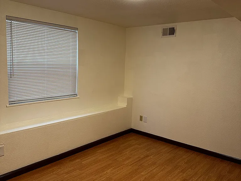 280 Faxon Ave — Photo 11