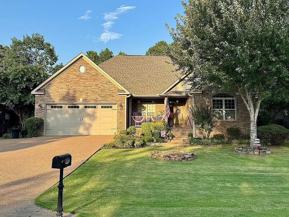 1st image of 830 Copperfield Cir
