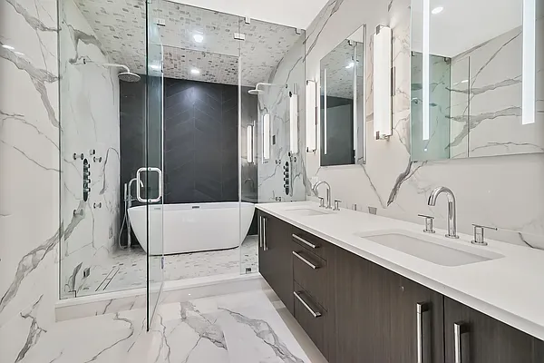 Sold by Avenue Sotheby's International Realty | media 18