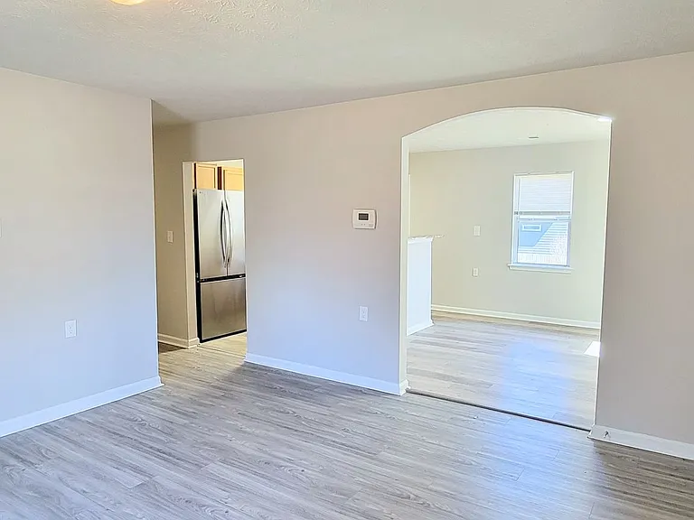 41 Meldon Ave SE — Photo 2