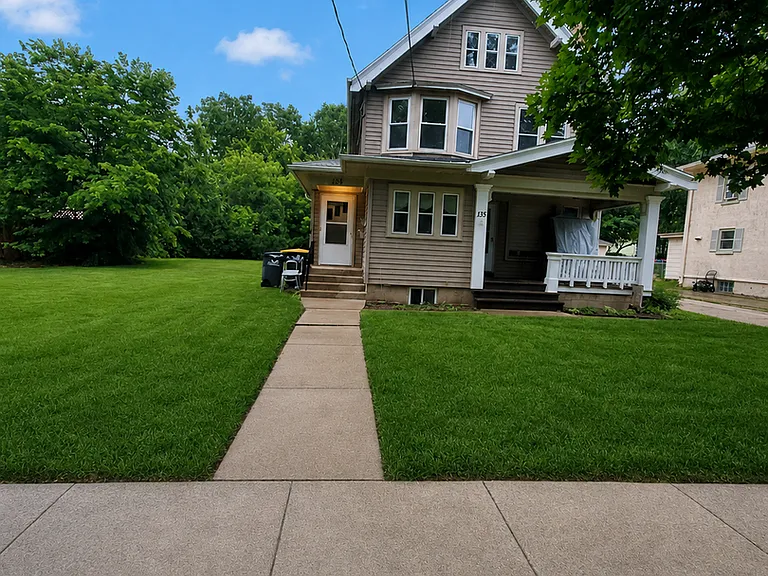 135-137 Garfield Ave - 4 Unit (Ace Property) — Photo 2