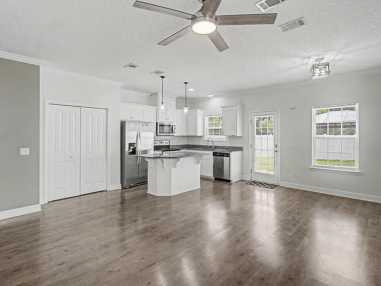 1223 Cypress Fall Cir — Photo 3