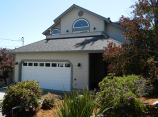 170 Los Banos Ave, Moss Beach, CA 94038