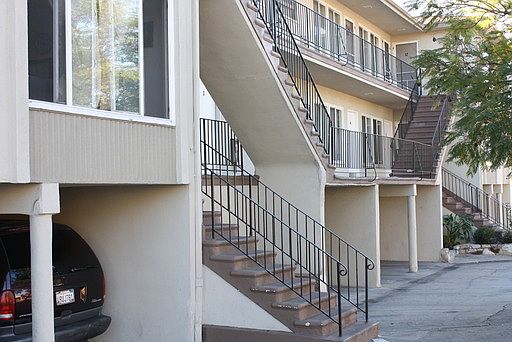 2nd image of 4454 W 2nd St APT 3