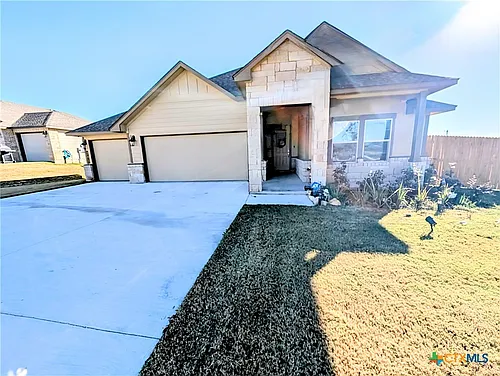 305 Bobby Lou Ln Photo 1