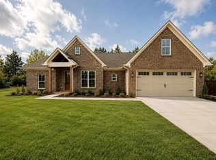 2827 Viola Dr, Tupelo, MS 38801