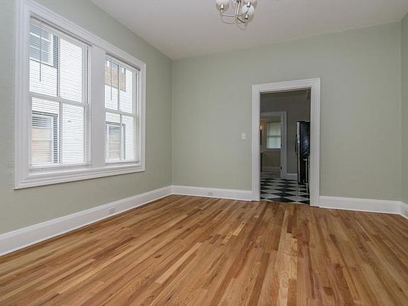 4th image of 2213 E 5th Ave