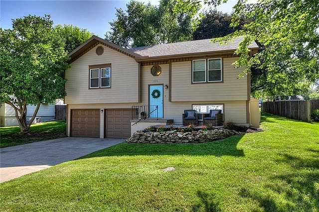 1st image of 221 Richfield Ct