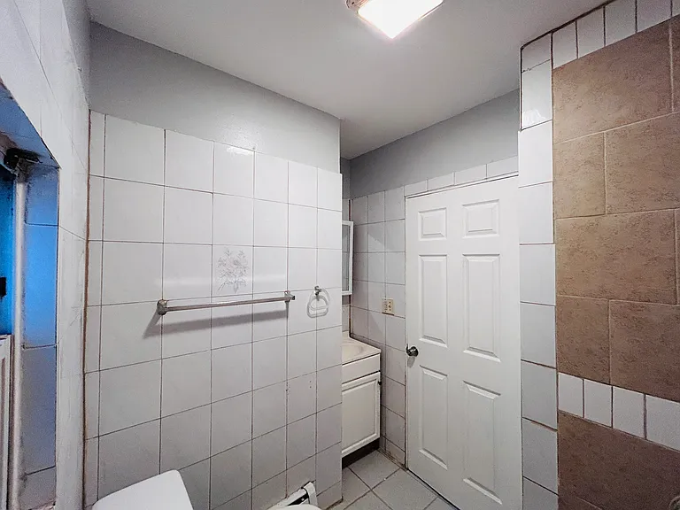 Full bath