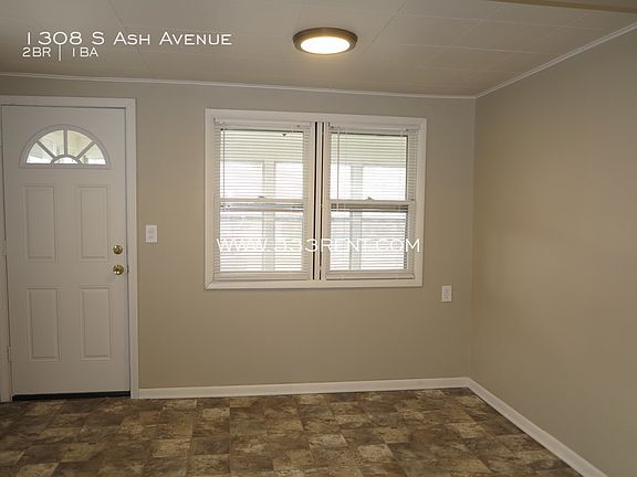 2nd image of 1308 S Ash Ave