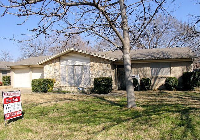 1st image of 2116 Rockmoor Dr