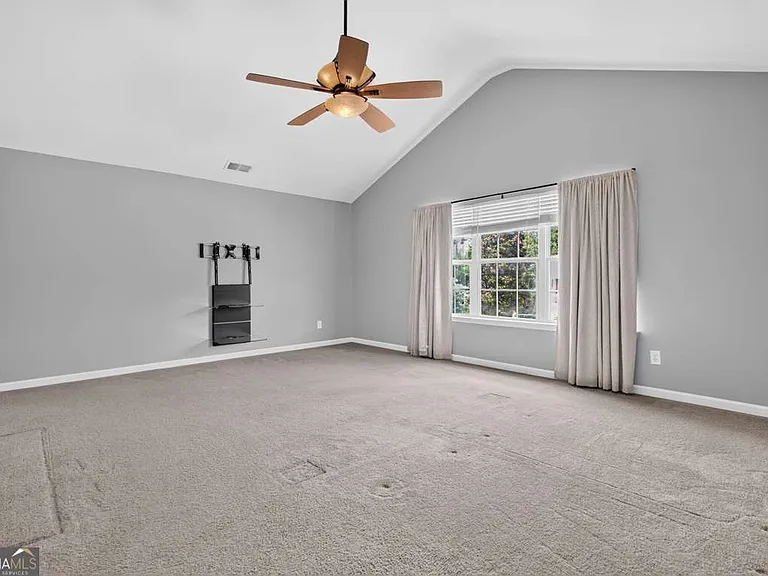 153 Fitzroy Ln — Photo 42