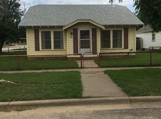 432 N 1st St, Albany, TX 76430