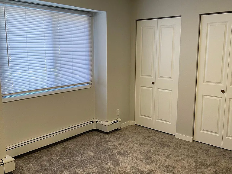 35 W Burlington St #213 — Photo 14