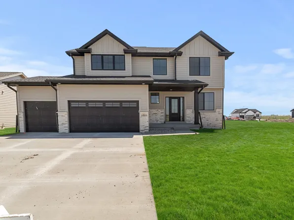 1003 SW Boulder Dr, Grimes, IA 50111