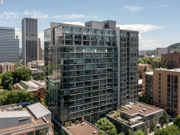 1221 SW 10th Ave Unit 410, Portland, OR 97201