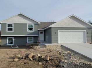 11526 N Indian Summer, Edgerton, WI 53534