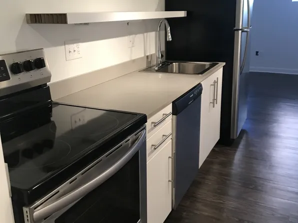 423 Greenup St APT 3, Covington, KY 41011