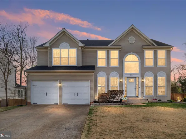 1161 Happy Ridge Dr, Front Royal, VA 22630