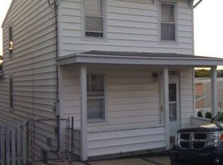 612 Pine Hill St, Minersville, PA 17954