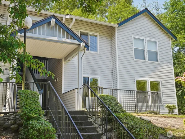 33020 10th Avenue SW #E204, Federal Way, WA 98023