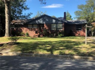217 E 2nd Ave, Red Springs, NC 28377