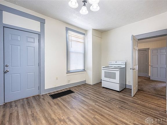 5th image of 1214 Wayne Ave #1214