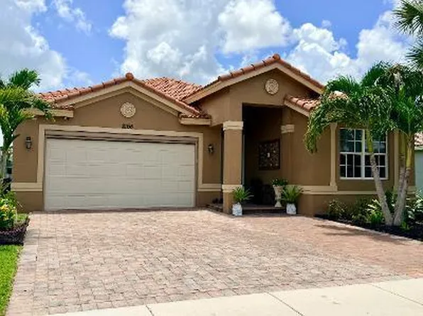 2165 SW Newport Isles Boulevard, Port St Lucie, FL 34953