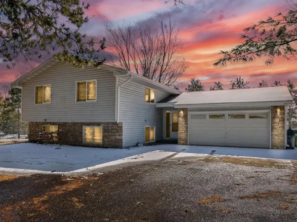 508 195th Ln NW, Oak Grove, MN 55011