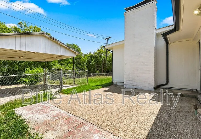6008 Golden Gate Dr — Photo 20