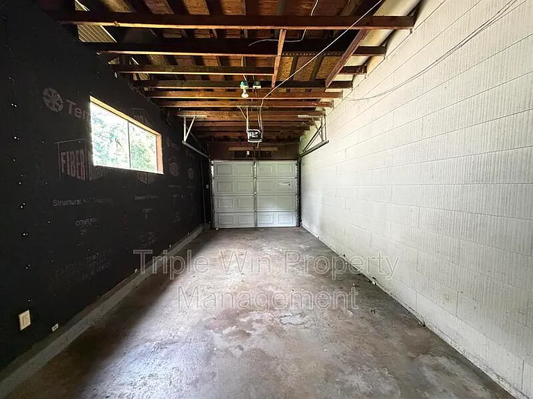 10329 Chesley Dr — Photo 33