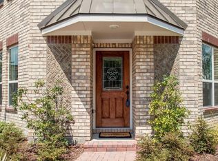 311 Lily Ln, Lewisville, TX 75057